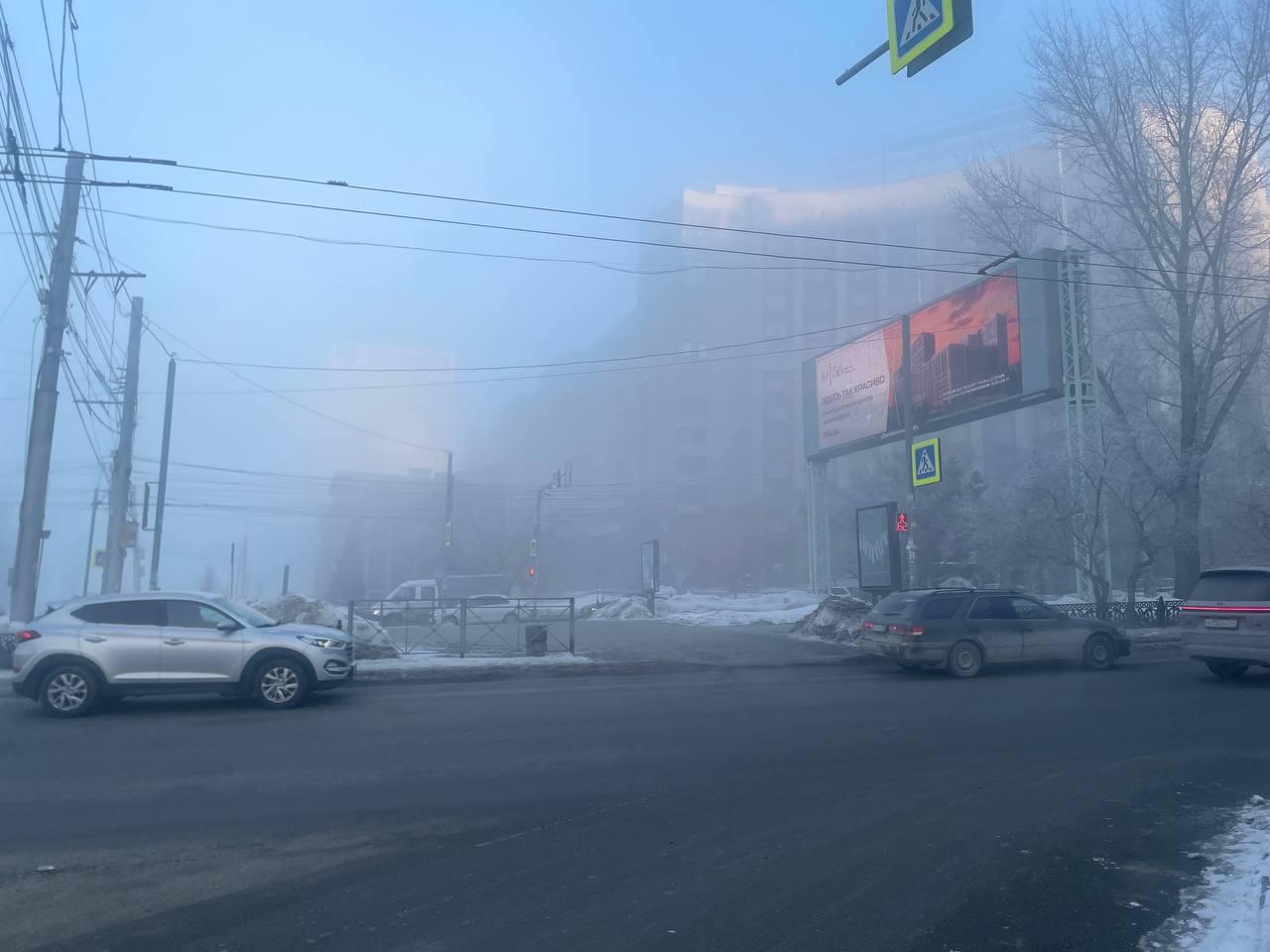 Фото Густой туман окутал Новосибирск утром 24 февраля 3